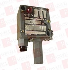 ALLEN BRADLEY 836T-T254JX81X15 / 836TT254JX81X15 (USED)