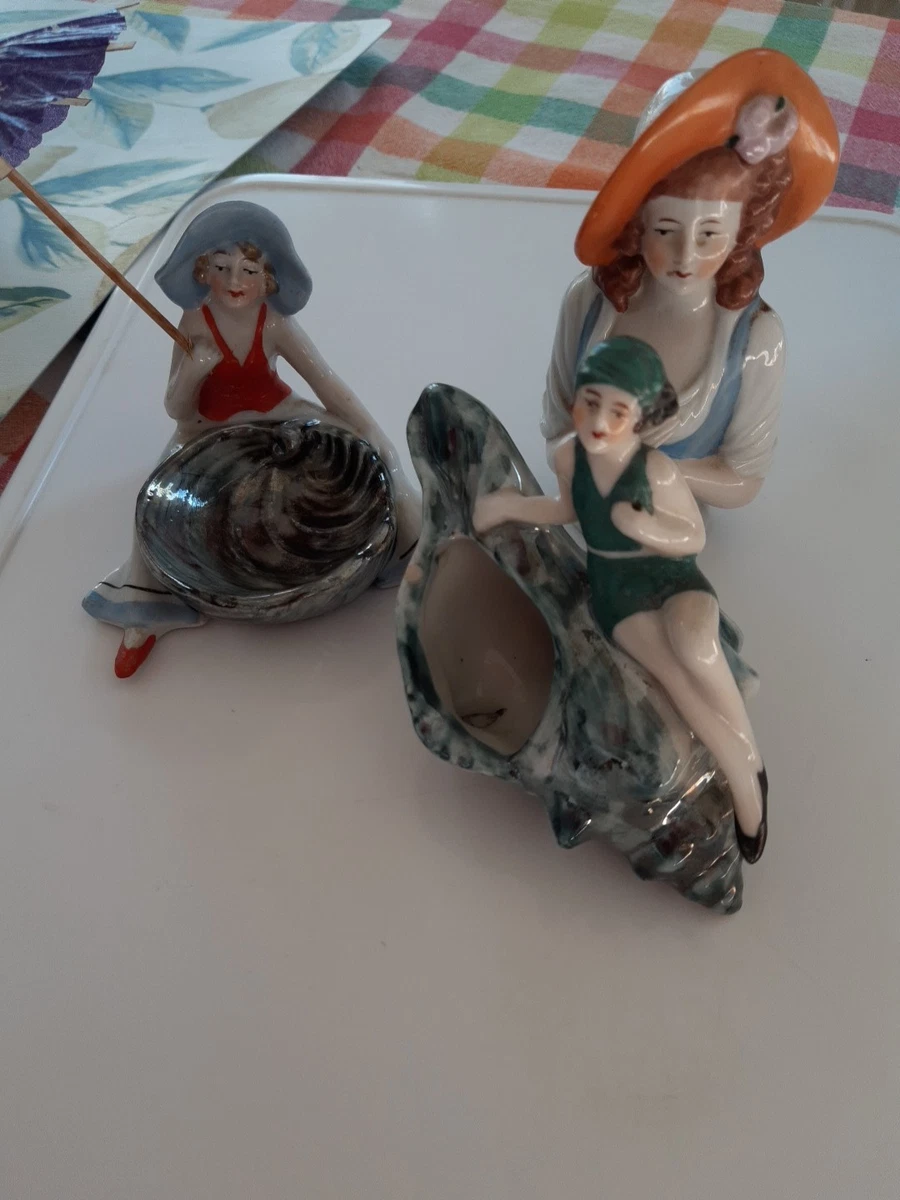 Lot De 22 Figurines Miniatures – Porcelaine, Bois Et Métal – Pour Vitrine Ou Décoration