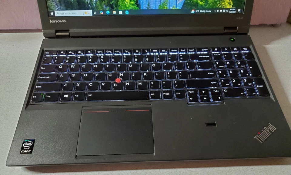 Lenovo ThinkPad W540/i7-4700MQ 2,40 GHz/ 24G Ram/ 250G SSD/ Win10Pro (BKLT KB) Foto 4 de 4