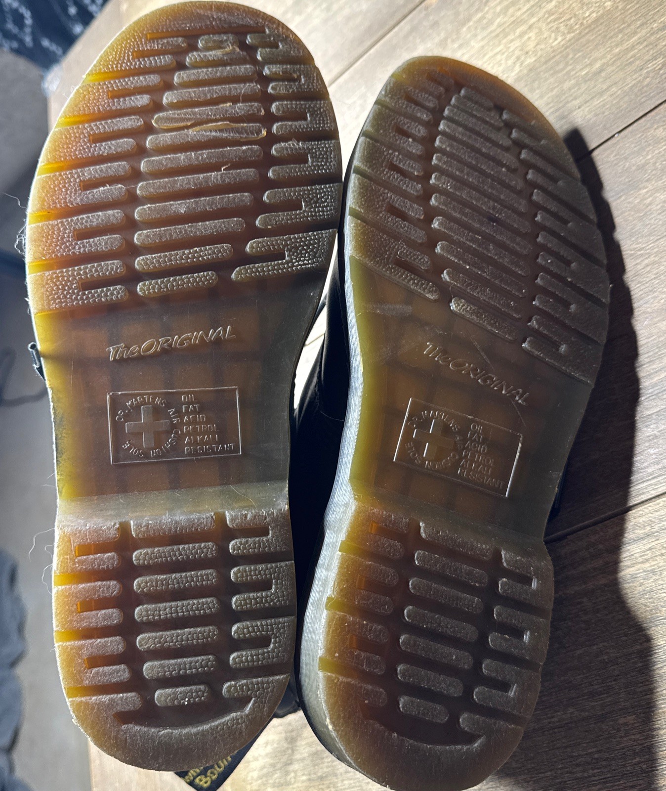 Doc Dr. Martens Black Leather Combat Boots Lace-Up M8 W9 GUC thumbnail 5