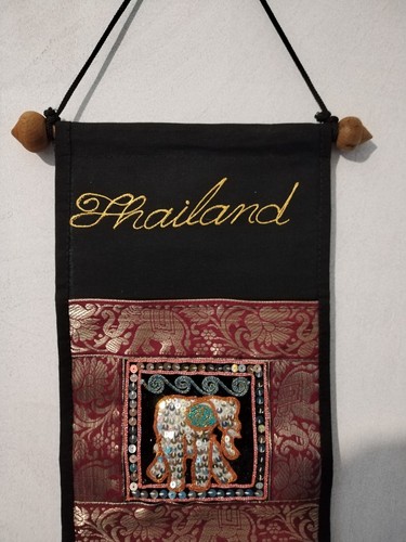 Thai BROWN Woven Silk 3D Elephants Wall Hanging 3 Storage Pockets Tapestry - Picture 4 of 5