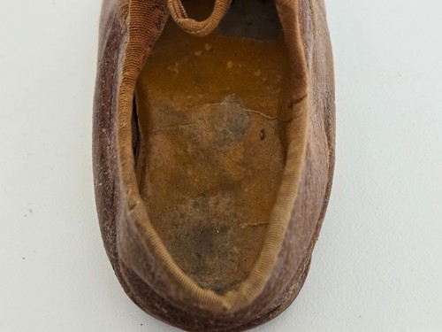 WONDERFUL,ANTIQUE,VINTAGE,DOLL,CHILD'S,SOFT LEATHER SHOES,SLIPPER STYLE, SO NICE - Picture 14 of 16