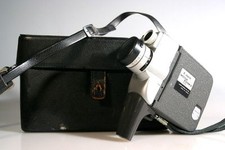 CANON MOTOR ZOOM 8 EEE MOVIE CAMERA W/ CASE ART DECO