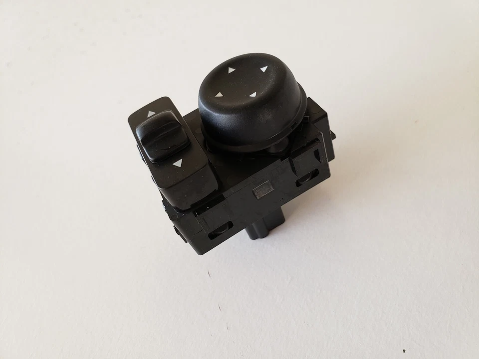 Interruptor de espejo retrovisor maestro izquierdo lado conductor Nissan Kicks 25570-5RA0A 18 19 FABRICANTE DE EQUIPOS ORIGINALES Foto 4 de 4