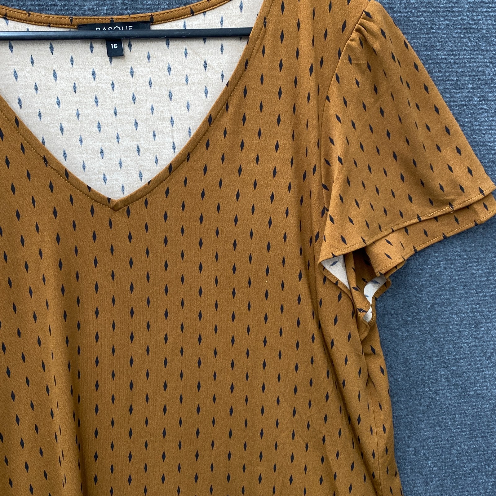 Basque Womens Layered Short Sleeve Blouse Bronze Black Diamond V-Neck Size 16 image 3