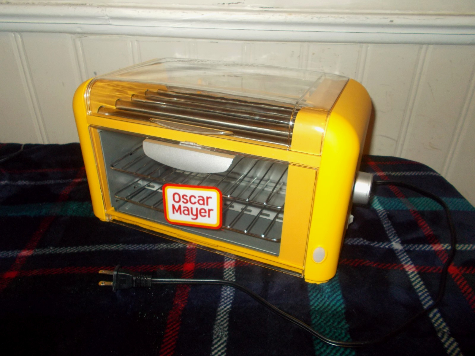 OSCAR MAYER HOT DOG ROLLER COOKER WITH BUN WARMER WORKS GREAT!