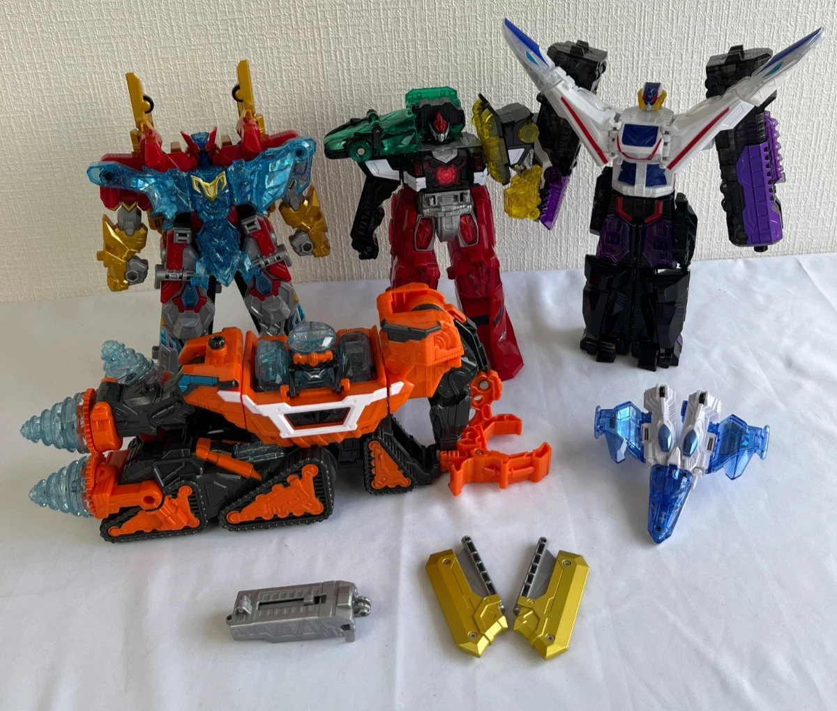 Kiramager DX King Express/Kira Maijin/Great Full Phoenix/Gigant Driller A1