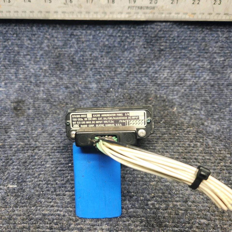 065-0032-00 | Bendix King | Beechcraft F33A | KA-285 ANNUNCIATOR PANEL VOLTS: 14 - Image 4 of 4