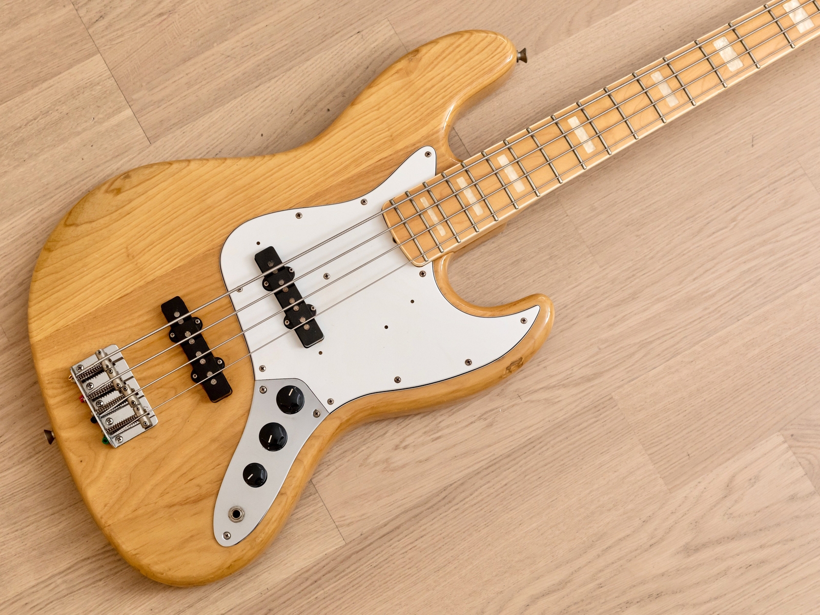 2002 Fender Jazz Bass '75 Vintage Reissue JB75-90US Natural w/ USA
