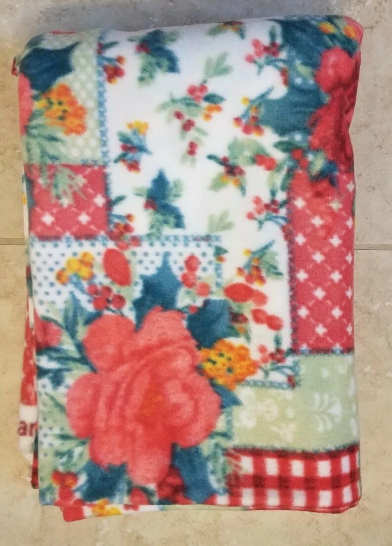 The Pioneer Woman Cheerful Rose Patchwork Fleece Fabric 2yards Blanket Throw NEW