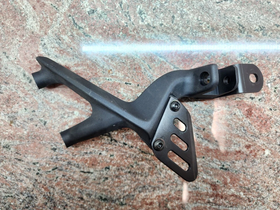 2021-2024 Aprilia RSV4 Tuono RF Rear Right Mount Bracket OEM 893994 Foto 3 de 4