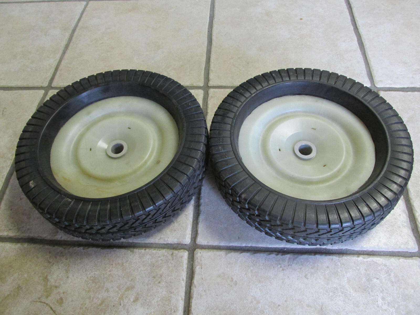AgriFab Set 44985 Craftsman Lawn Sweeper Wheel & Tire Complete