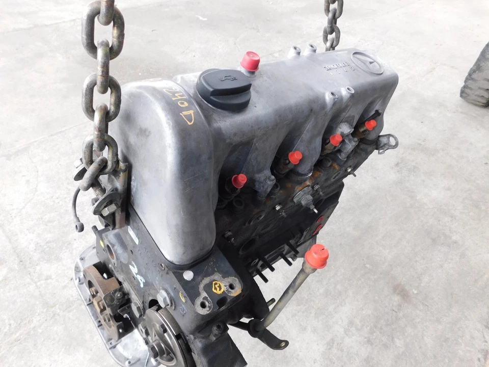 W123 1977 - 1983 240D ENGINE LONG BLOCK 6160161401 - Image 4 of 4