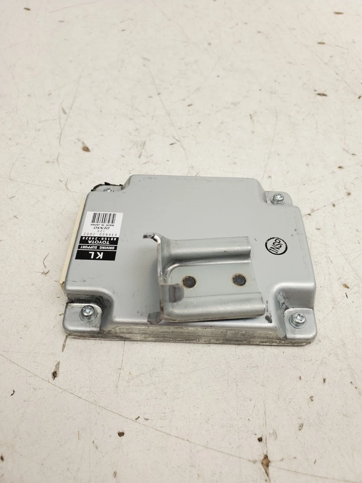 Módulo de apoyo a la conducción Lexus RC350 2015-2019 88150-24020 OEM Foto 2 de 4