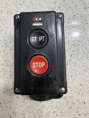 Cutler-Hammer Heavy Duty Start/Stop Pushbutton Station Black/Red 600V 10250H364B