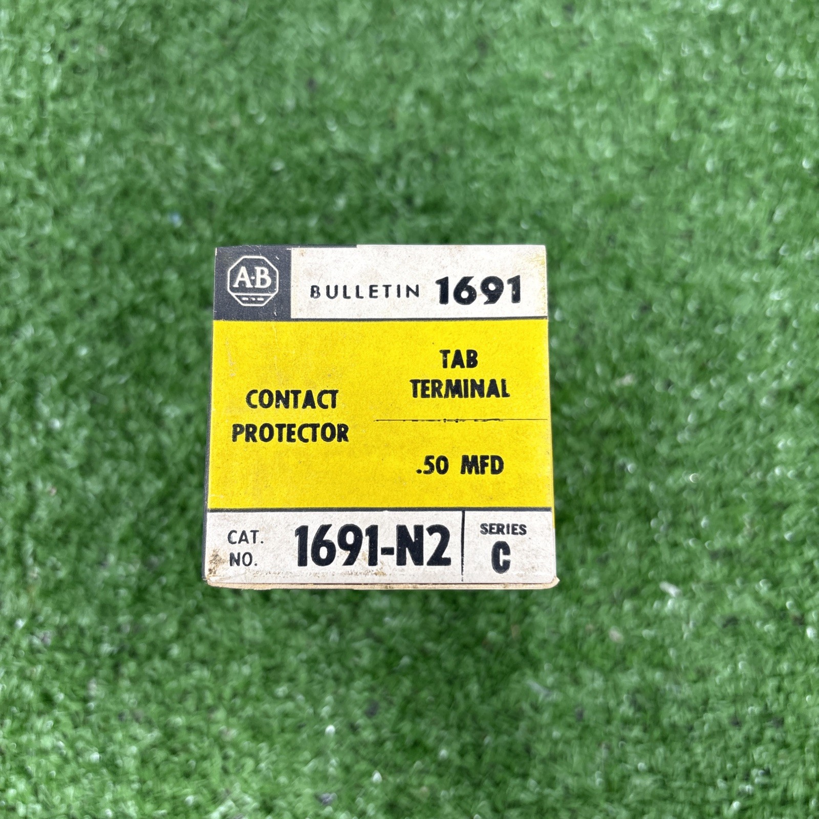 ALLEN BRADLEY,1691-N2,CONTACT PROTECTOR NOS