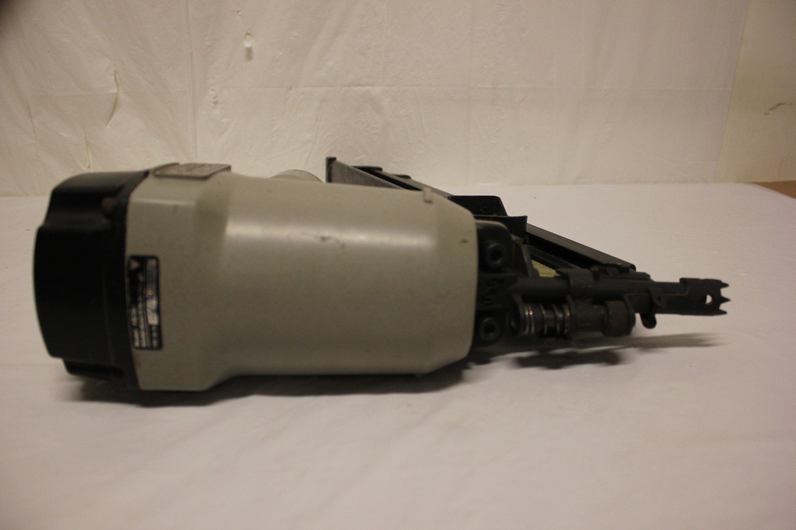 Porter Cable FR350 22 Degree 2" - 3 1/2" Round Head Framing Air Nailer C2