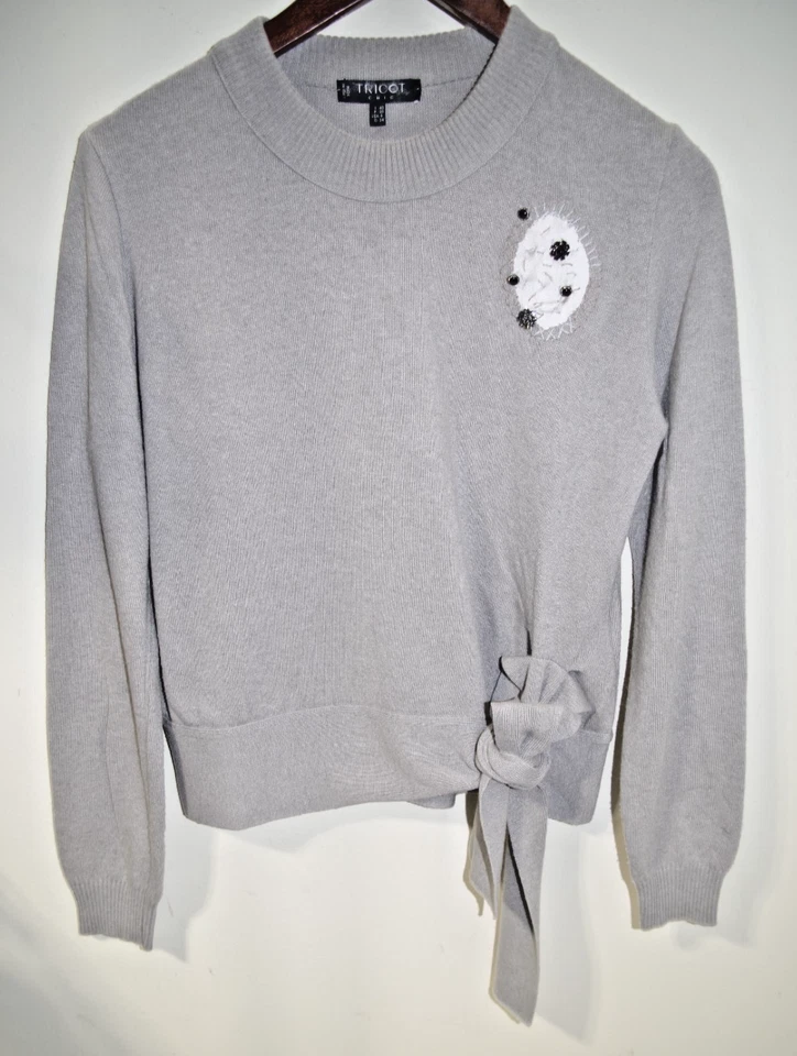 Conjunto de suéter y falda C1 Tricot Chic Italia XS mezcla de lana gris adornado con corbata Foto 3 de 4