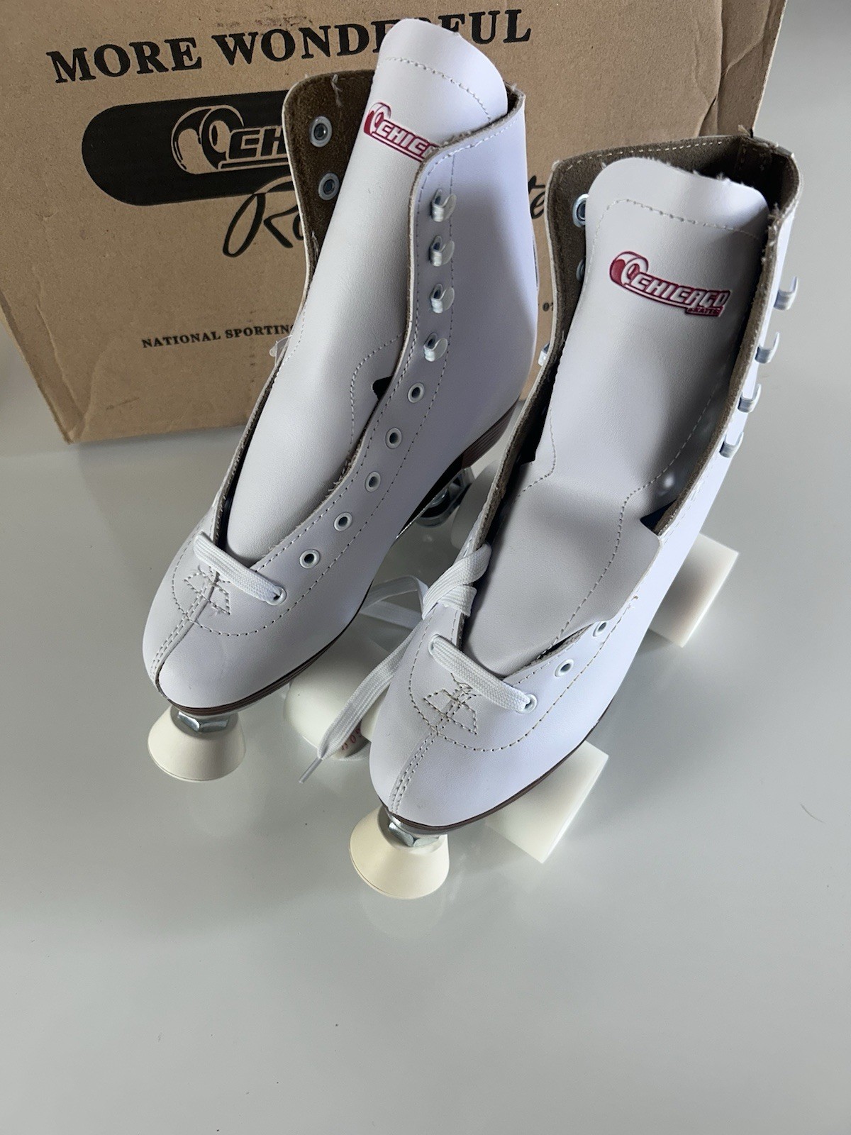 Leather Lined Rink Skate Ladies And Girls Sz White Pink