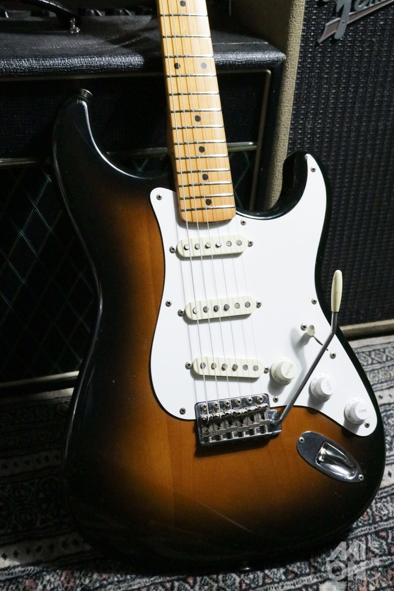 Fender Japan ST57-65 1983 Sunburst JV34531 Used Electric