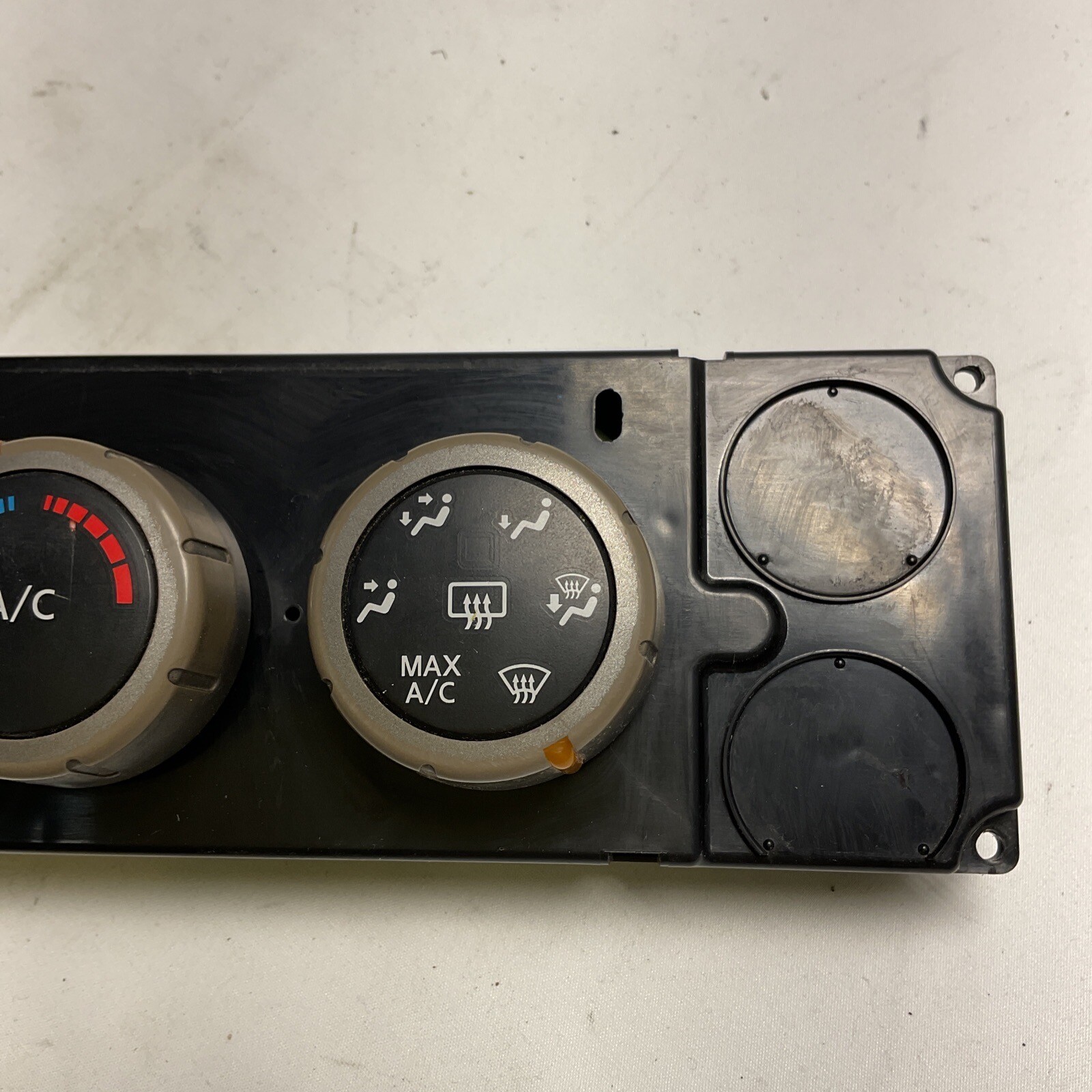 2005 06 07 Nissan Titan Temperature Climate Control AC A/C Heat Dash