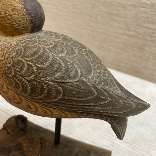 1981 Dan Wigle Signed Carved Shorebird Wader Bird Decoy Decor Mount Wood Base - Picture 10 of 19
