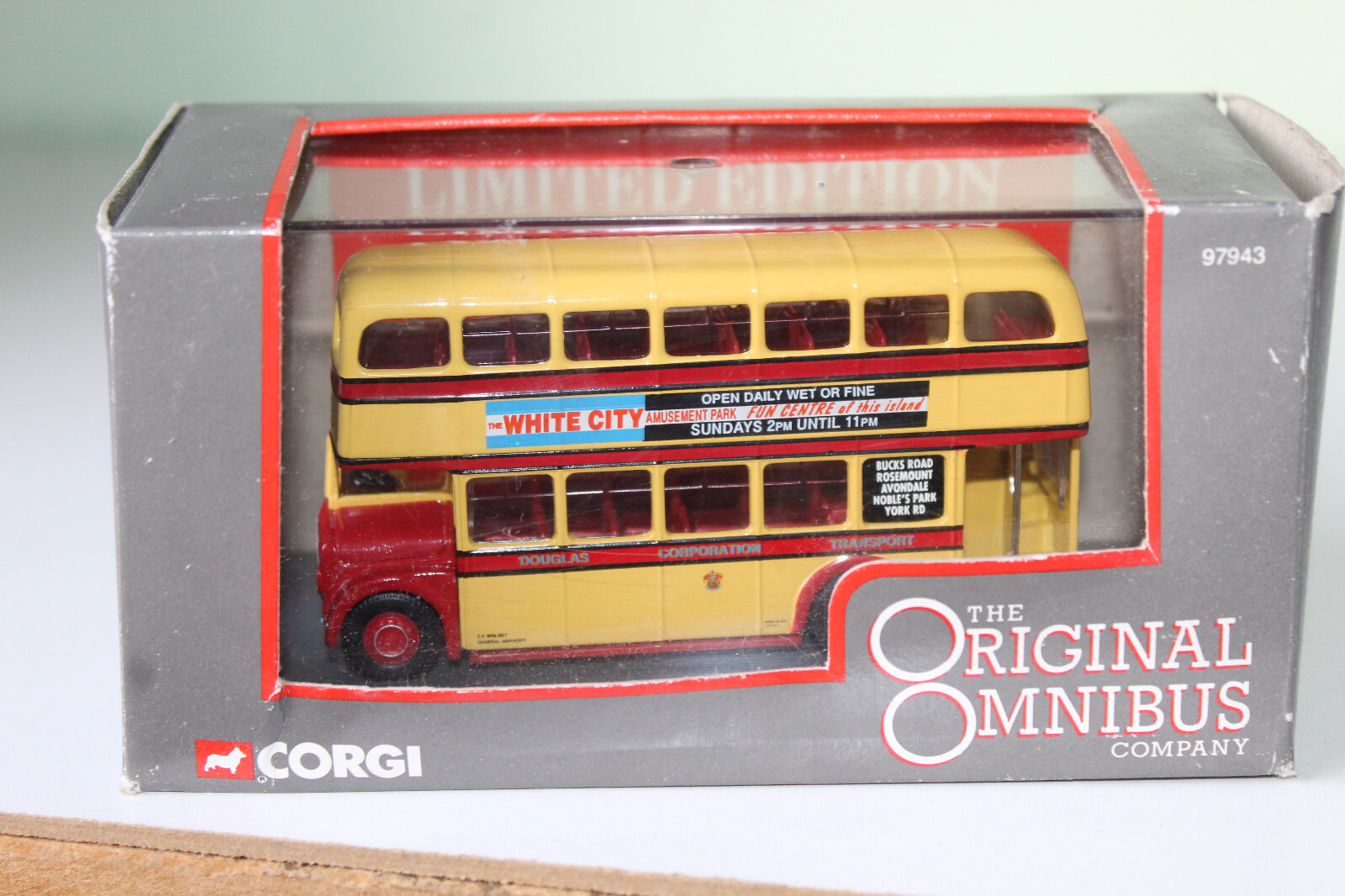 CORGI OOC 1:76 AEC REGENT BUS - DOUGLAS CORPORATION 97943
