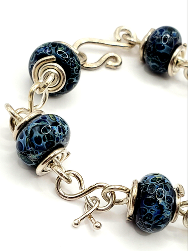 Dazzling Blue Colored Glass Beads Sterling Silver Bracelet - Picture 3 of 4