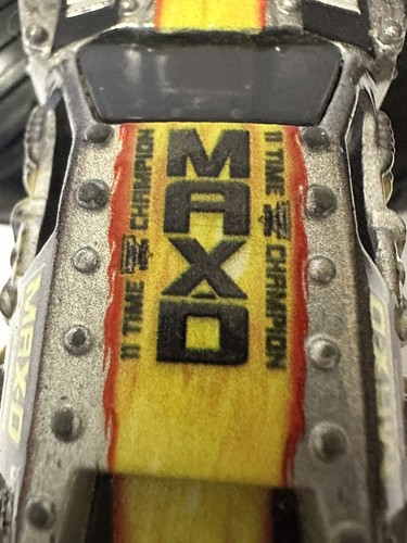 Hot Wheels Monster Jam Maximum Destruction 11 x Champion 1:64 - Picture 7 of 10