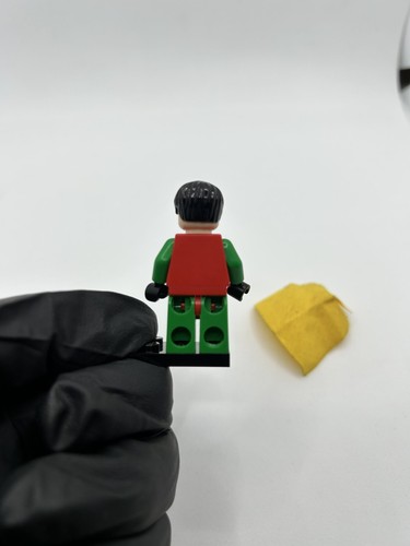 LEGO DC Batman Robin (Short Hair) Minifigure - RARE GOOD CONDITION - Picture 5 of 5