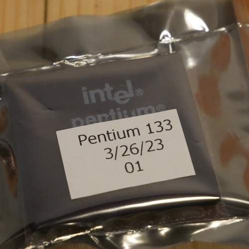Intel Pentium A80502133 133MHz CPU Processor Socket 7 Tested & Working 01 - Picture 4 of 4