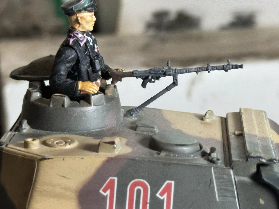 RARE Forces Of Valor Unimax 1:32 German Panther Tank German ”TURRET ONLY”w/Fig - Image 3 of 4