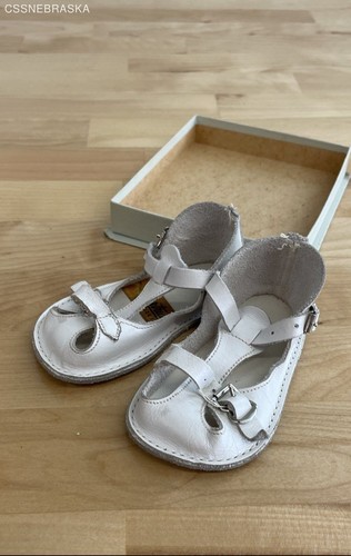 Gertrude White Vintage Baby Gilr Shoes - Size 1 - Picture 2 of 4
