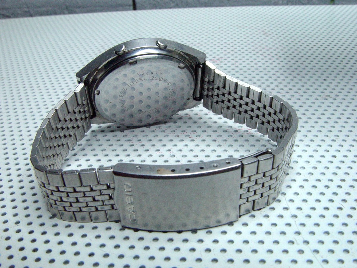 Casio 20SQ-10 Digital Watch View 4