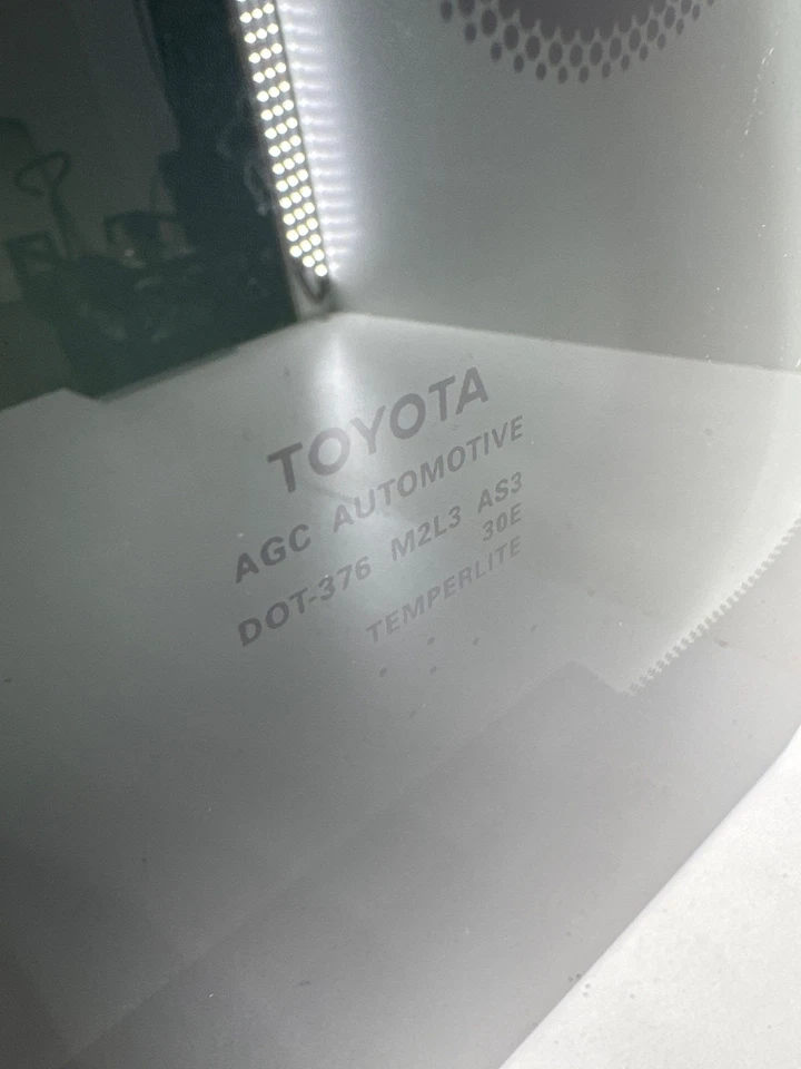 LH Rear Quarter Glass window Movable without Antenna TOYOTA SIENNA Left 11-20 - Изображение 2 из 4