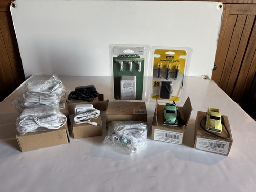MENARD Power Adapter 4.5V Tree Outlet Lot, 2 Lighted Ford Pickup Trucks - Picture 24 of 24
