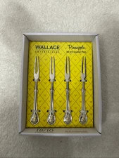 WALLACE PINEAPPLE GOLD ACCENT FOOD PICK (SET OF FOUR)