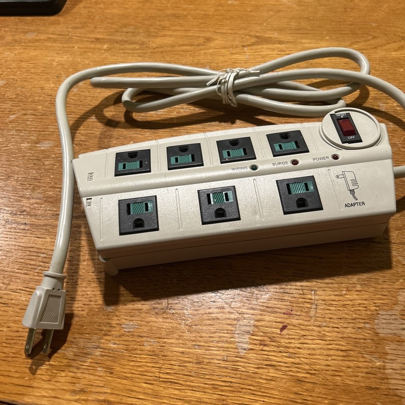 RARE VTG RELOCATABLE POWER TAPS WITH 7 OUTLETS AND HOUSE PHONE ETC  GUVC 