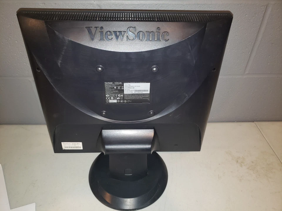 ViewSonic 17" LCD Flat Panel Monitor VA705-LED-2 - Image 2 of 3