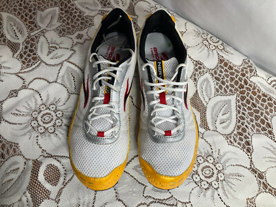 Brooks Nerve Track and Field Spikes Yellow with White Mesh  display picture 1