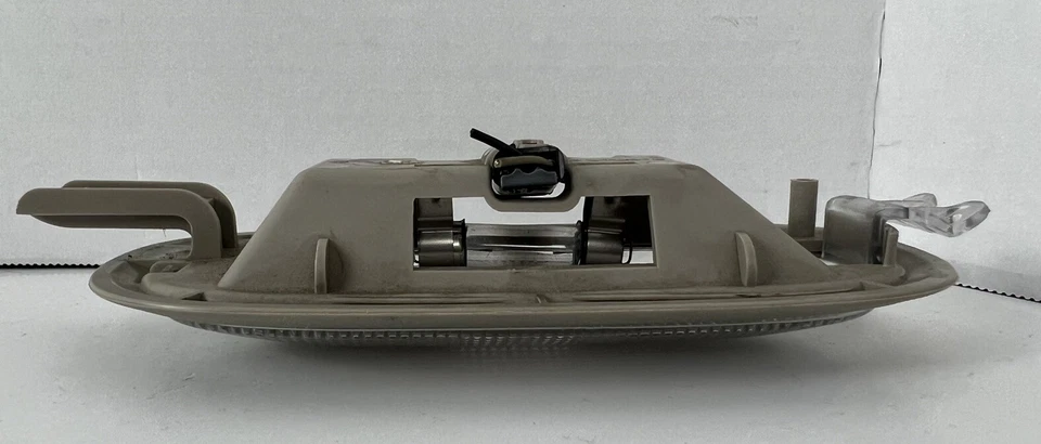 Chevy GMC Silverado Sierra 1999-2006 OEM cúpula superior borde de luz gris 15771414 Foto 4 de 4