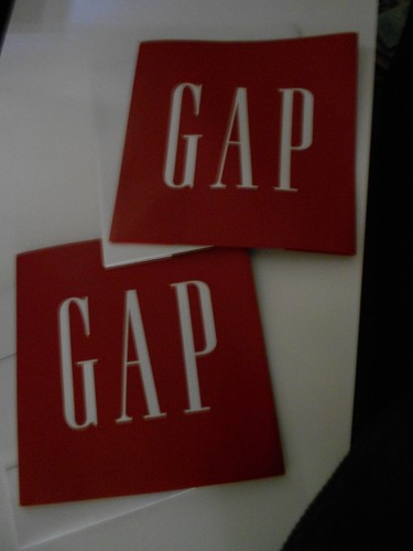 GAP Kids Sweaters with GAP Box - Picture 3 of 3