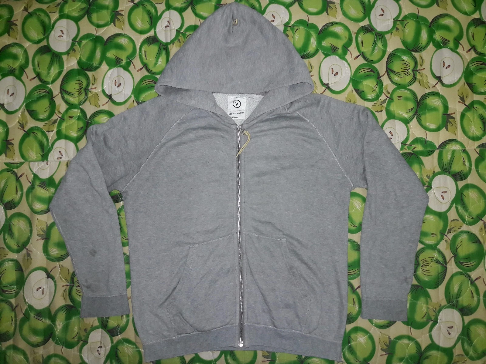 SWEAT SHIRT À CAPUCHE GRIS VISVIM S SHIRT FABRIQUÉ AU JAPON SUPREME WTAPS KAWS