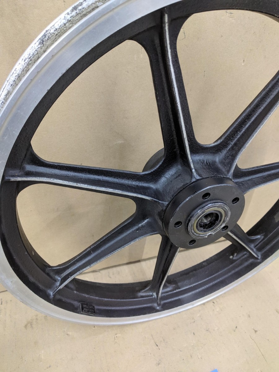 Harley-Davidson Shovelhead / Ironhead 7 Spoke 19X2.15 Dual Disc