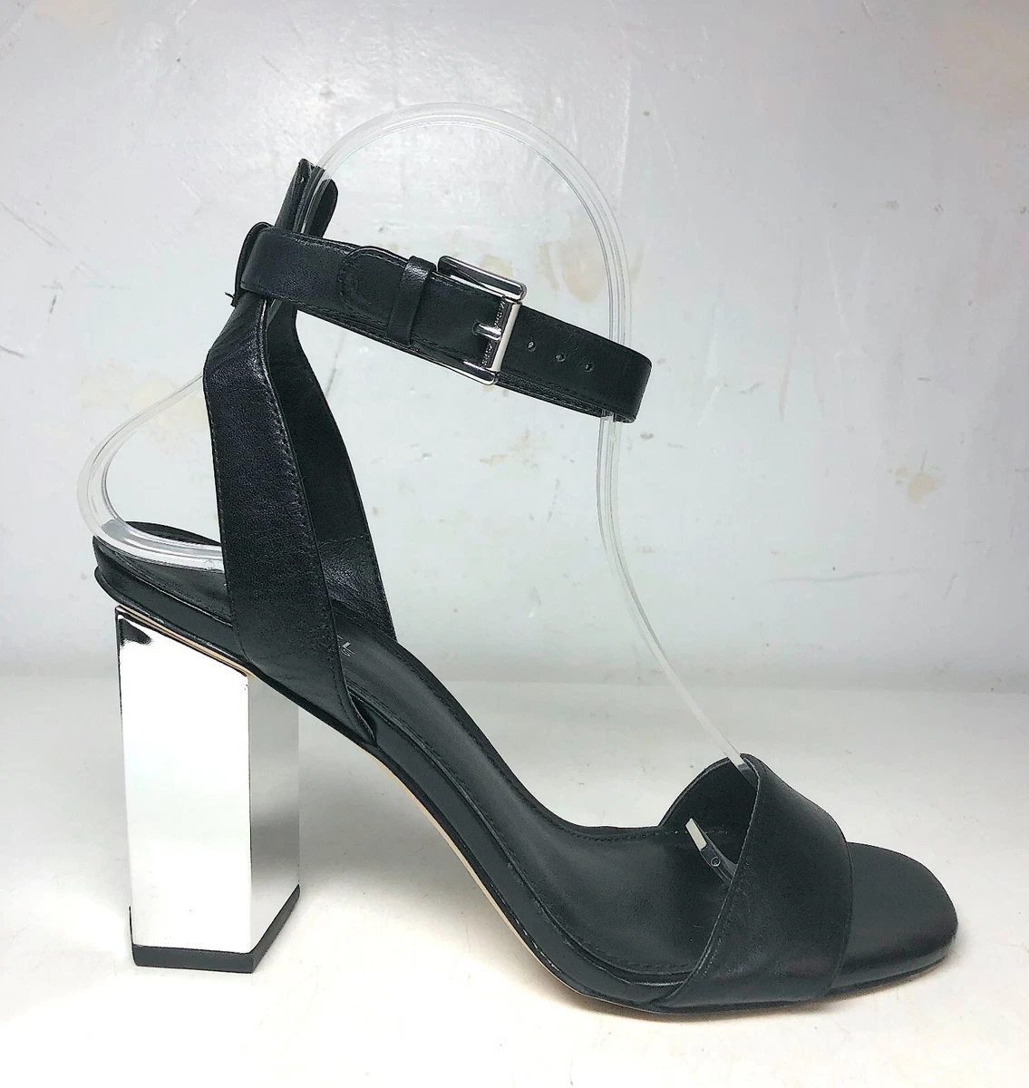 Michael kors on sale petra pump