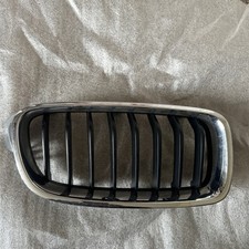 BMW Serie 3 F30 2011-18 F31 2011-19 Rejilla Parachoques Derecha 7295435