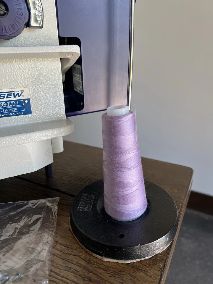 Máquina de coser industrial Cosew alta velocidad aguja única puntada de bloqueo automática Foto 4 de 4