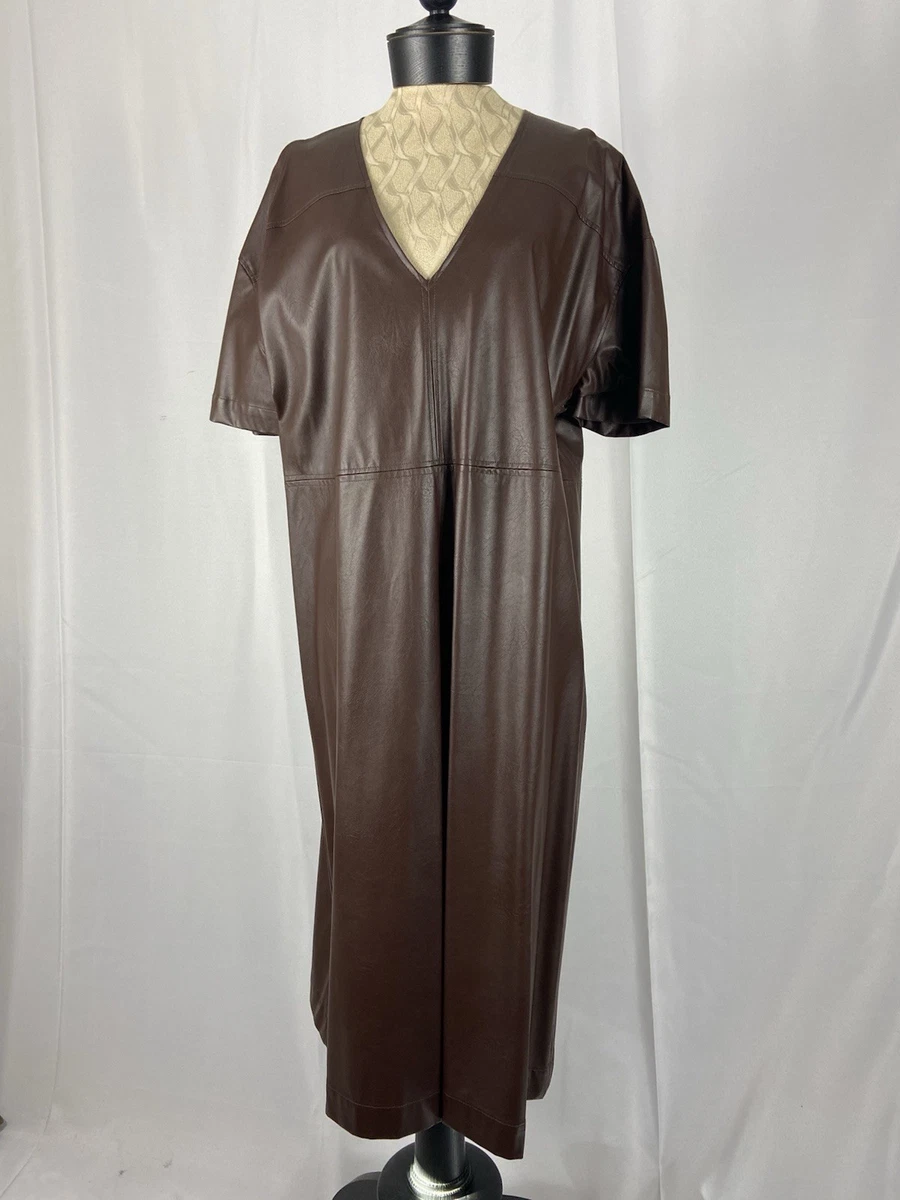 low cut leather dress Miss Circle Quilia Black Vegan Crocodile Leather Plunge Mini Dress M main image 1