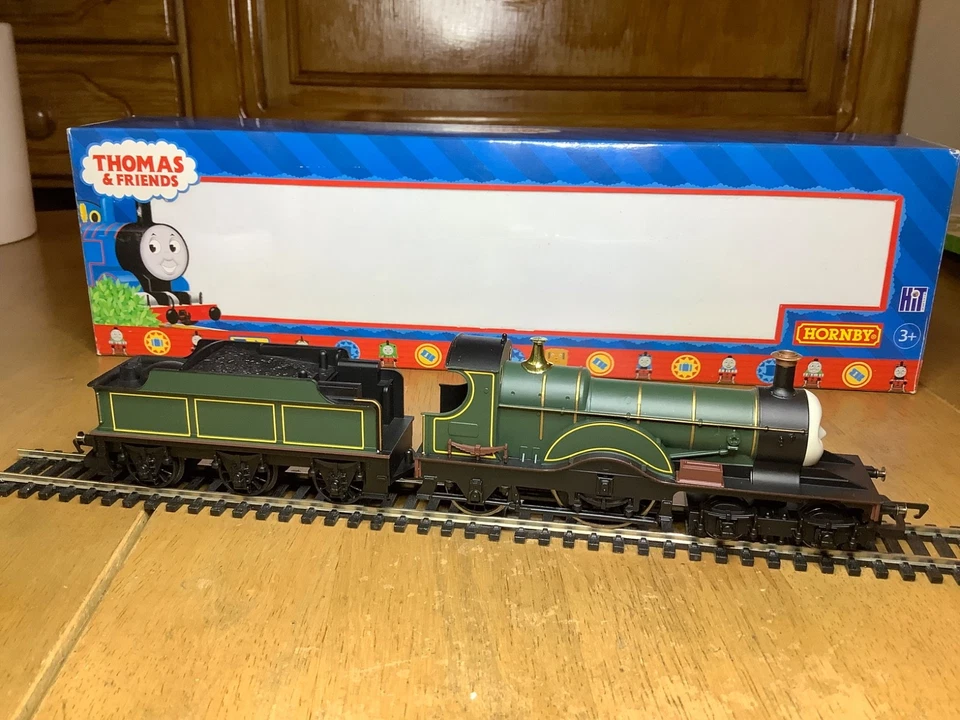 Hornby Thomas & Friends R9231 4-2-2 Emily - Image 2 of 4