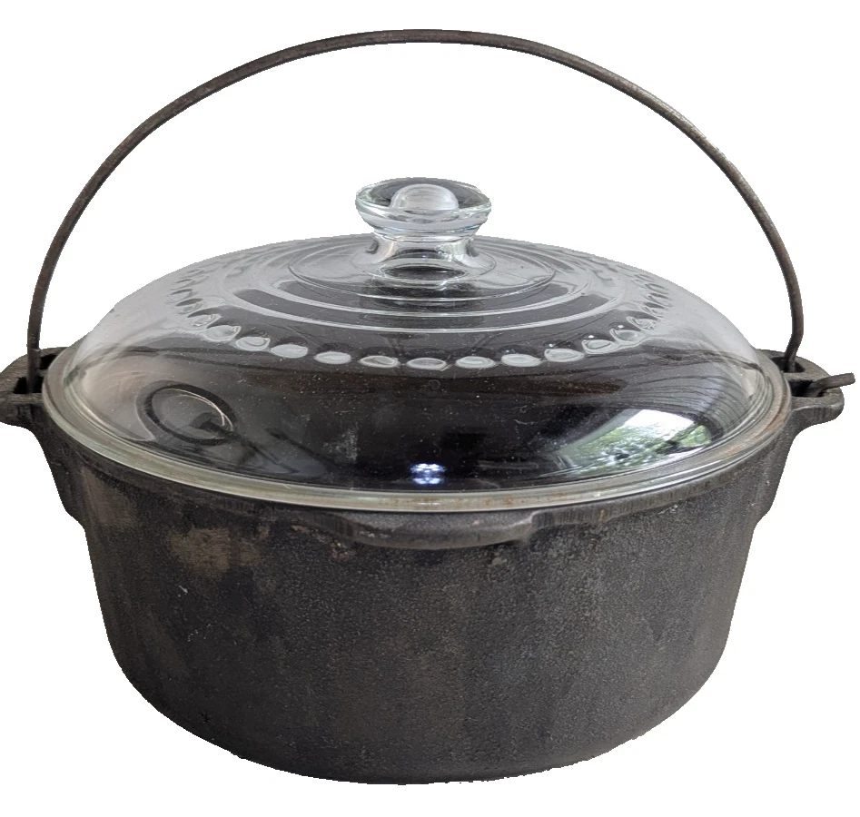 Vintage Wagner Ware Cast Iron Dutch Oven 5 Qt W/Glass Lid